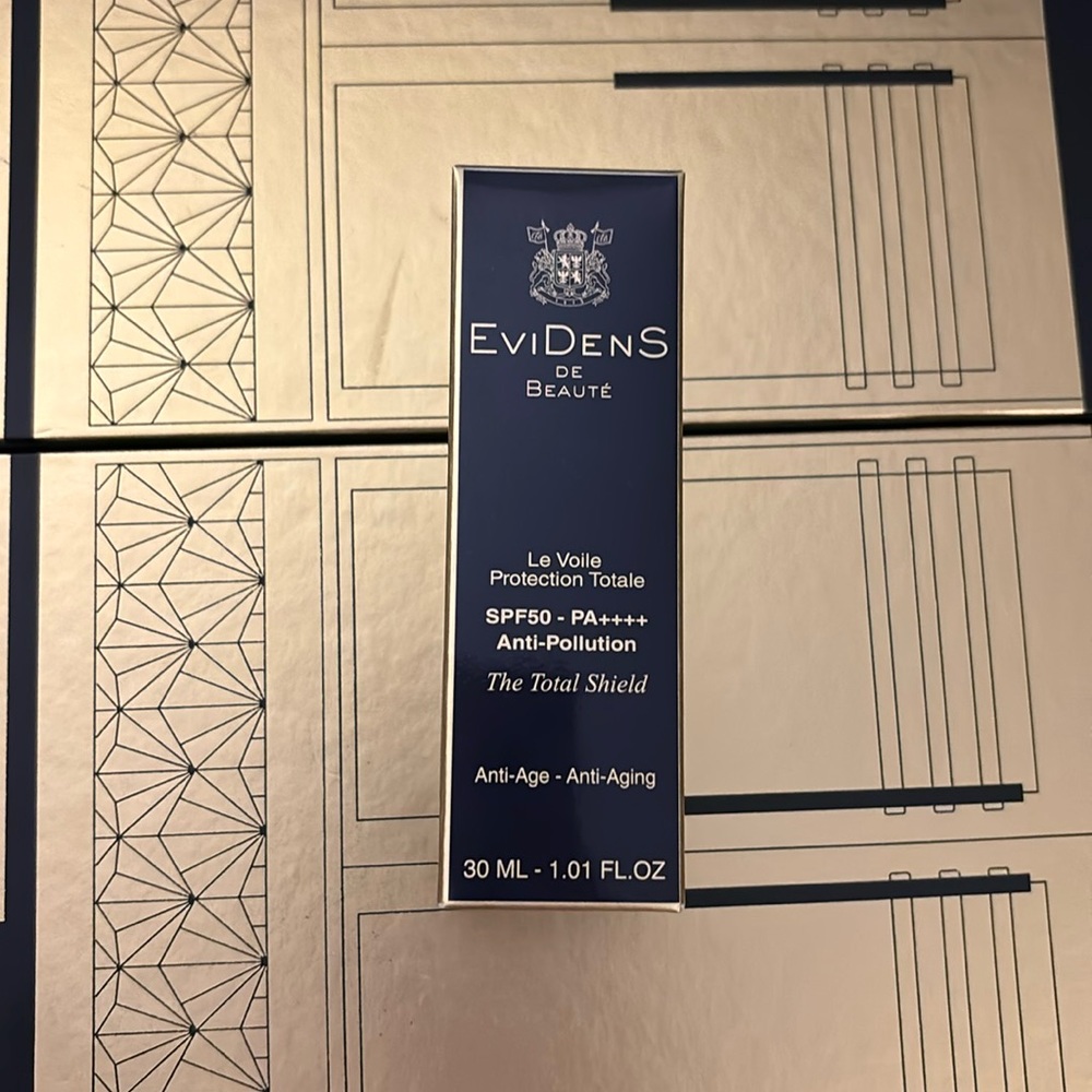EviDens De Beauté The Total Shield unopened brand new